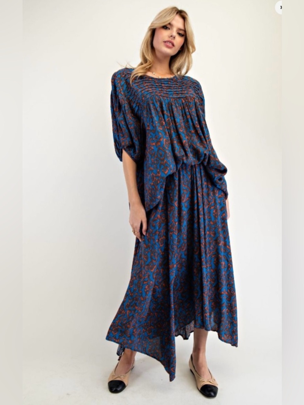 105. NWT EASEL Relaxed BOHO STYLE BLOUSE in Indigo Blue